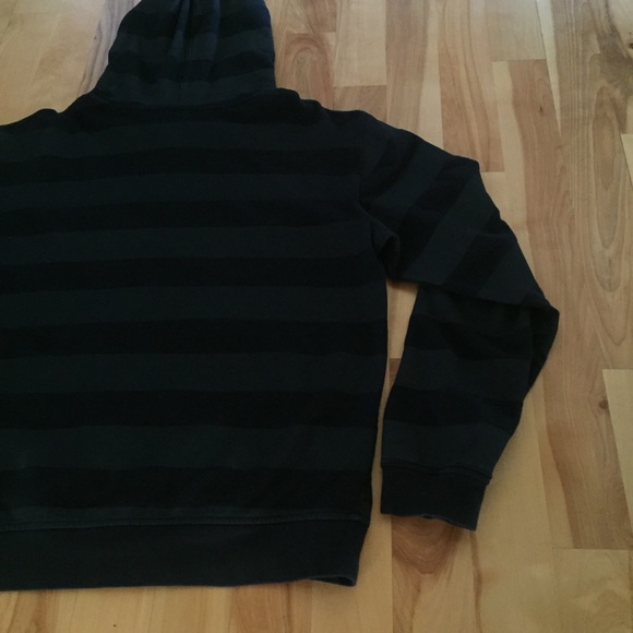 SOLD :-) 2000 Lost World Skate black skull hoodie - Picture 7 of 8